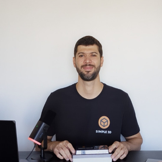 Dr. Arthur Martins de Sequeira, implantodontista e fundador da Simple 3D.