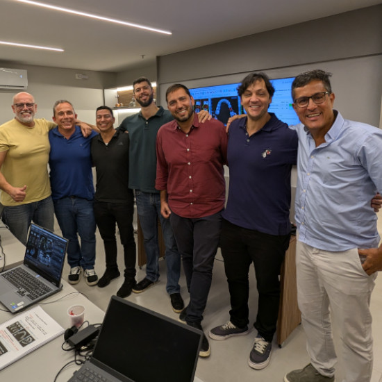 Palestra do Dr. Arthur Sequeira sobre as melhores práticas em cirurgia guiada.
